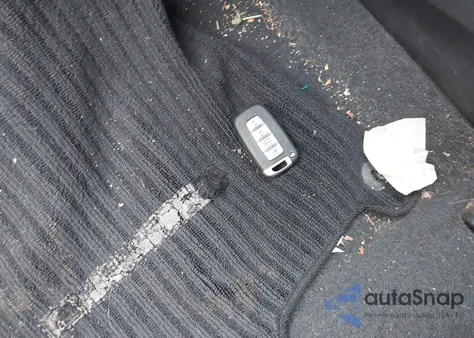 2013 Hyundai Elantra Limited z USA, uszkodzony, nr VIN 5NPDH4AE3DH336164